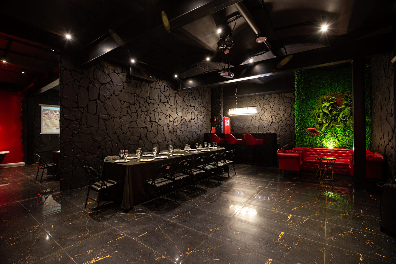 Арендовать Готический лофт-зал