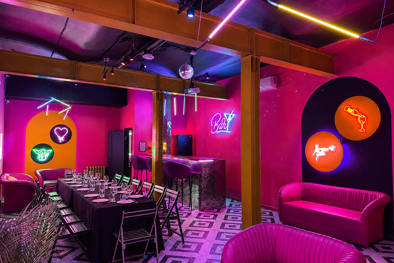 Арендовать Плэйс Лофт. Prisma Loft (Призма Лофт)