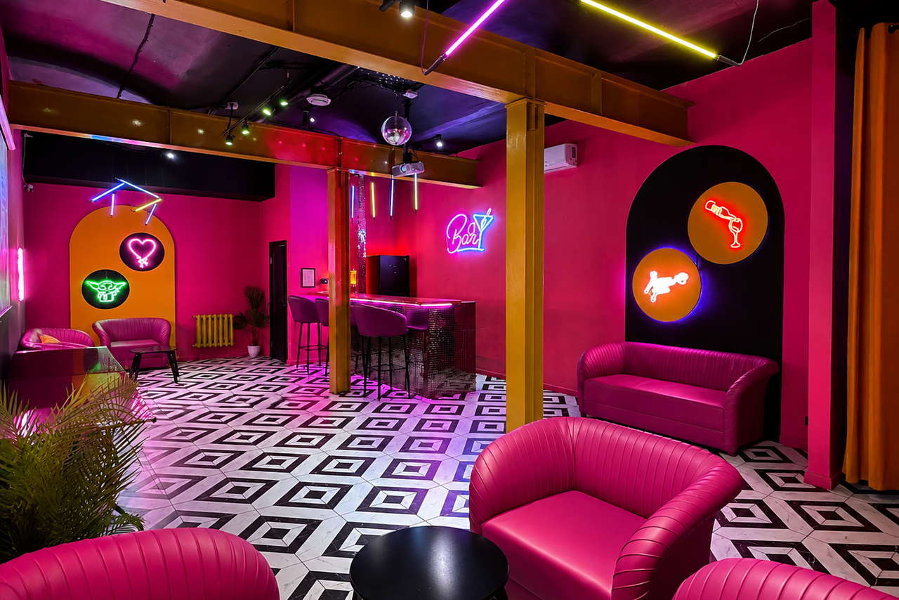 Арендовать Плэйс Лофт. Prisma Loft (Призма Лофт)
