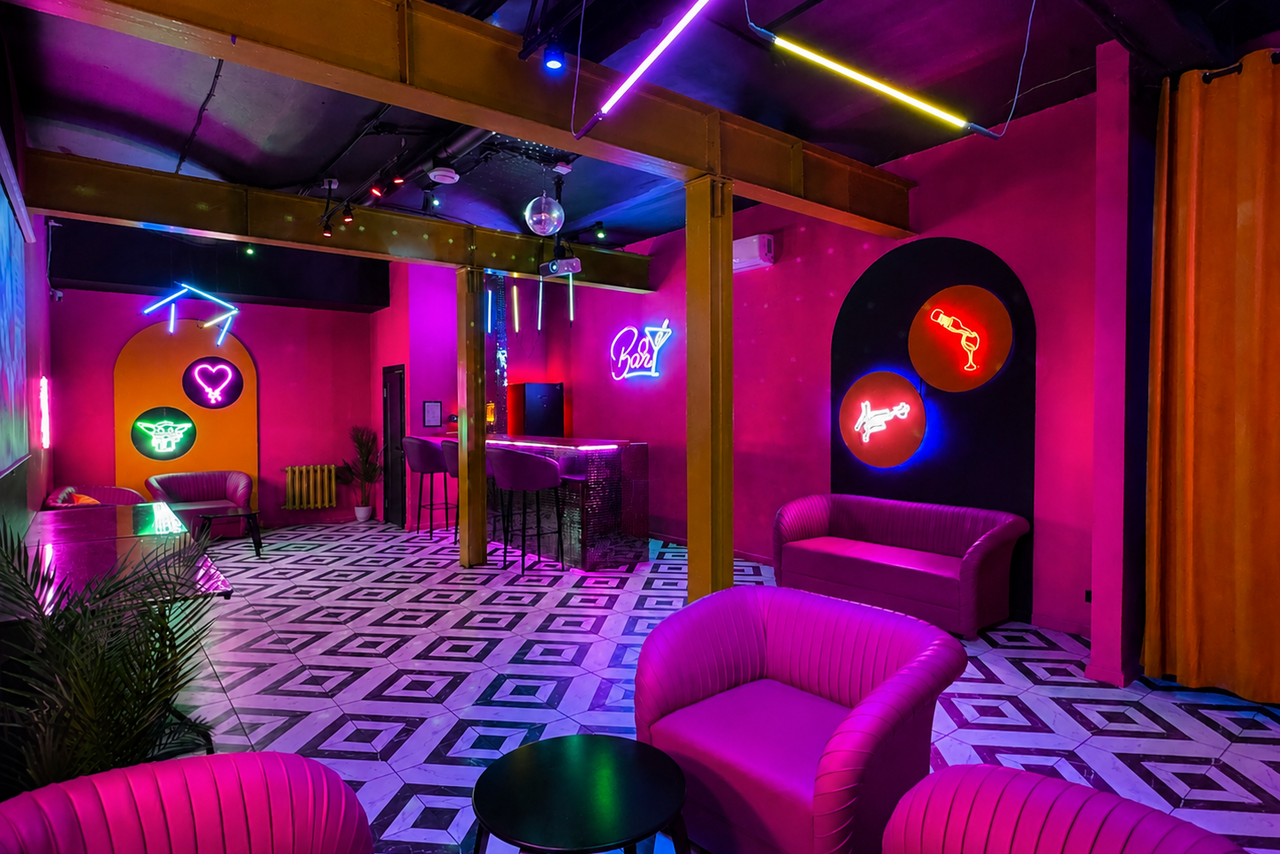 Арендовать Плэйс Лофт. Prisma Loft (Призма Лофт)