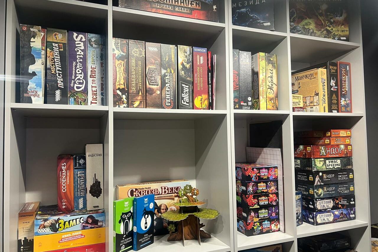 Арендовать Небольшая комната на 6 человек