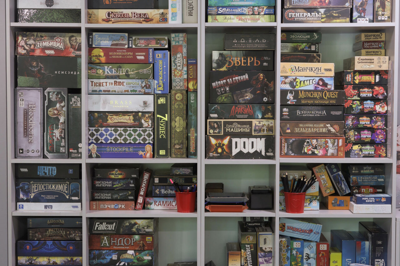 Арендовать Светлая комната на 12 человек