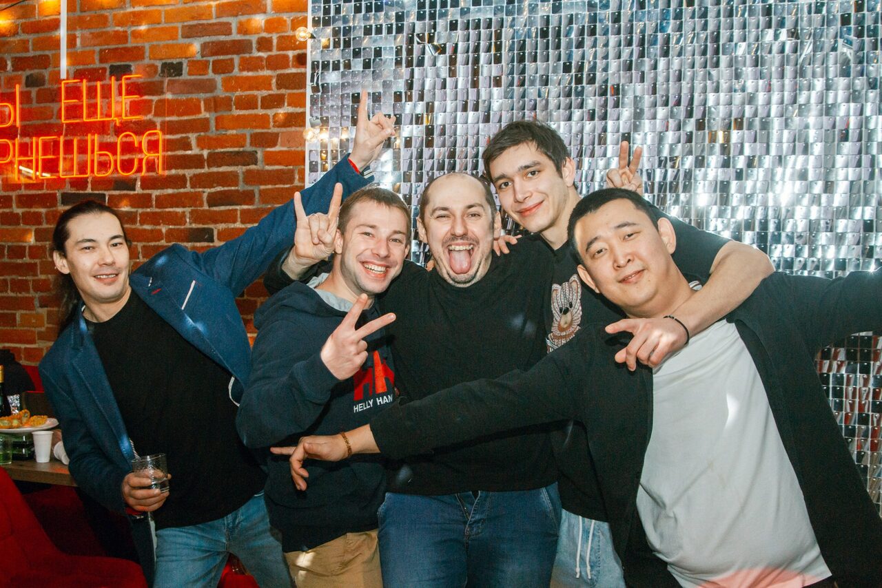 Арендовать Лофт-зал со сценой