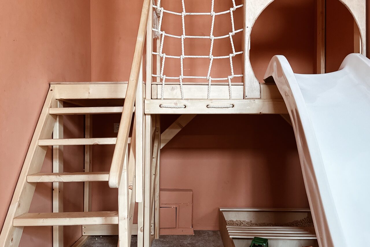 Арендовать Детский лофт с игровой комнатой