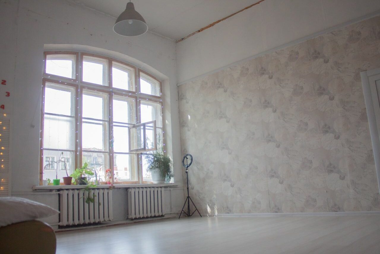 Арендовать Светлый зал 30 кв. м с естественным светом