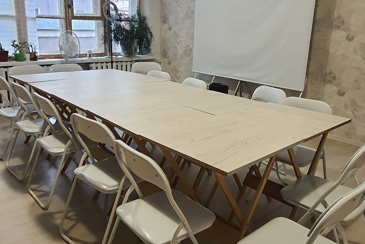 Арендовать Светлый зал 30 кв. м с естественным светом