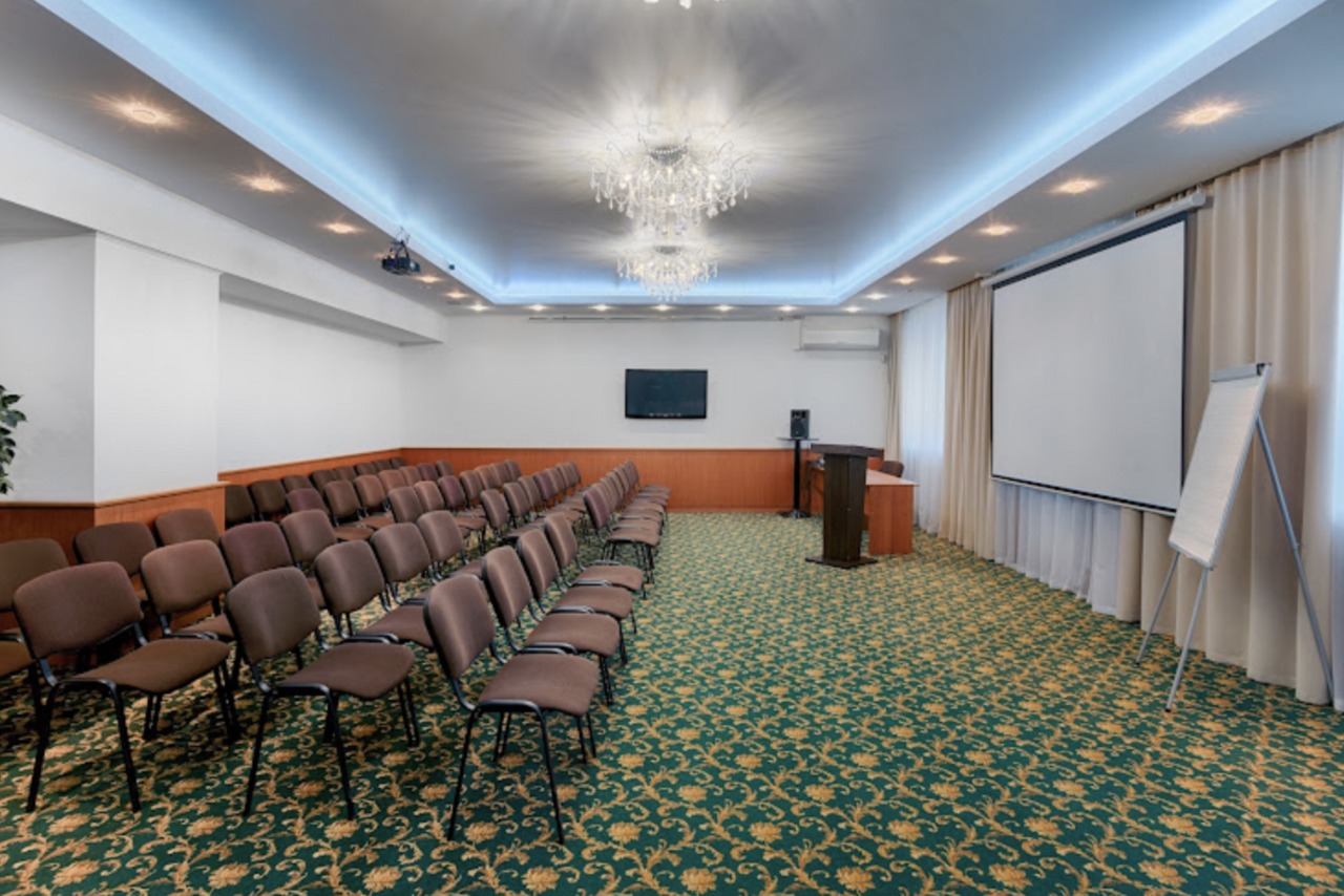 Арендовать Конференц-зал