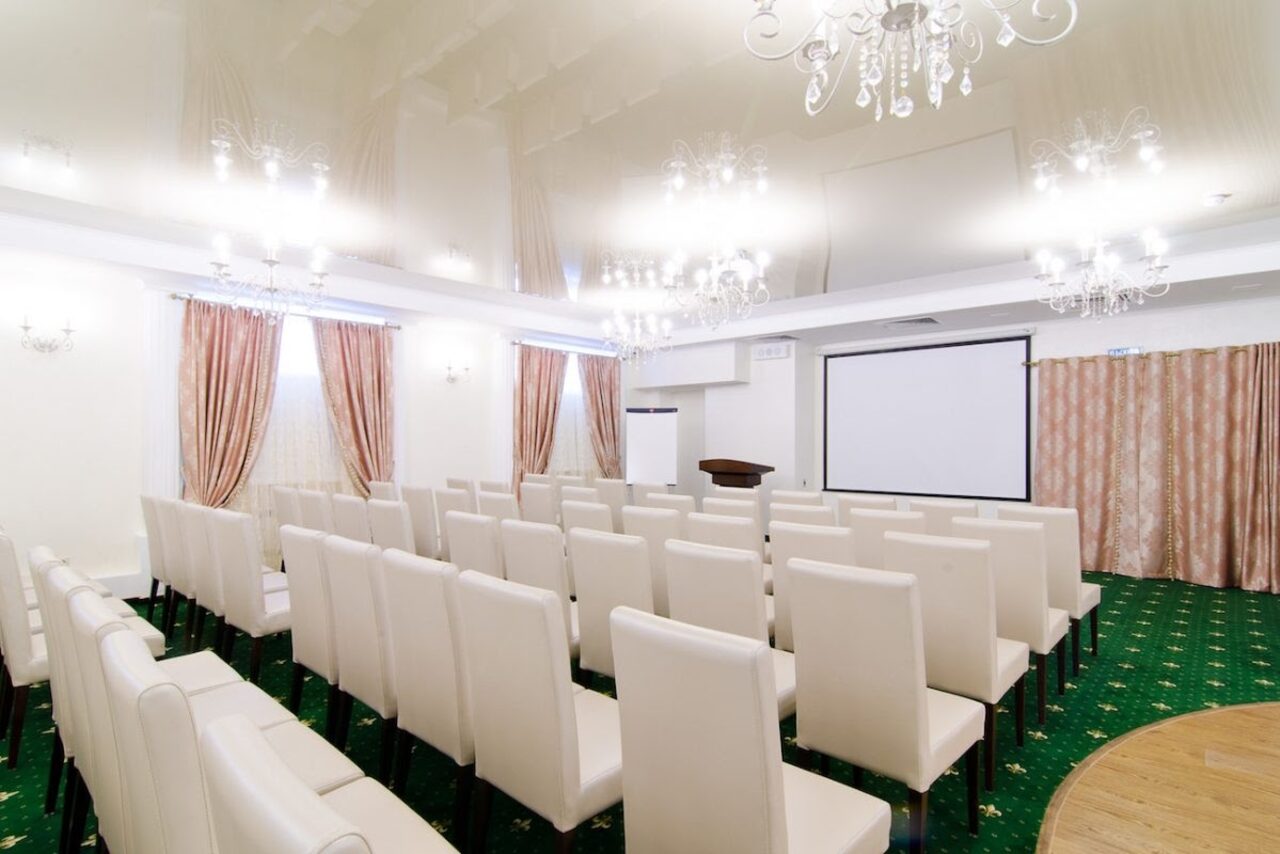 Арендовать Небольшой конференц-зал