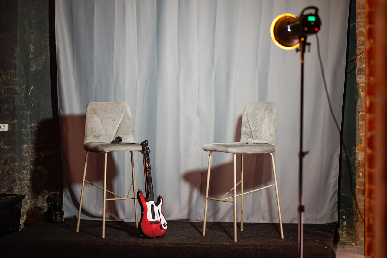 Арендовать Уютный лофт со сценой