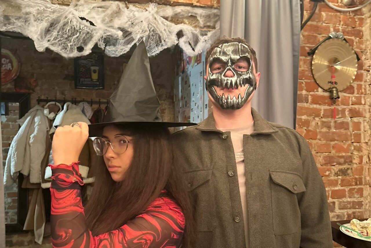 Арендовать Уютный лофт со сценой