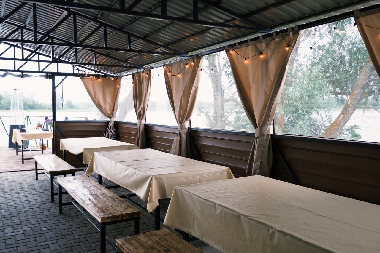 Арендовать Беседка на берегу Волги