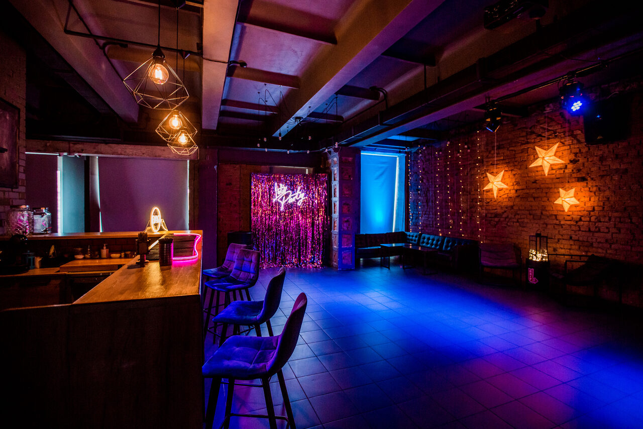 Арендовать Атмосферное лофт-пространство с выходом на веранду