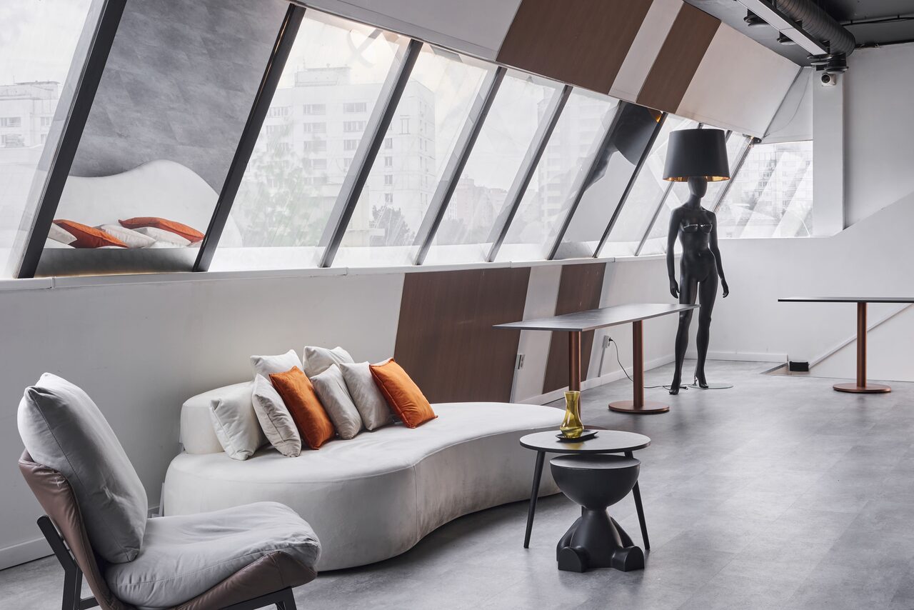 Арендовать Мусс Лофт. Светлый лофт с верандой на крыше