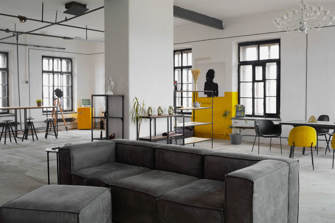 Арендовать Светлое лофт-пространство в историческом здании