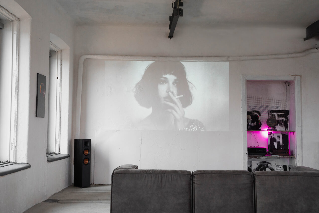 Арендовать Светлое лофт-пространство в историческом здании