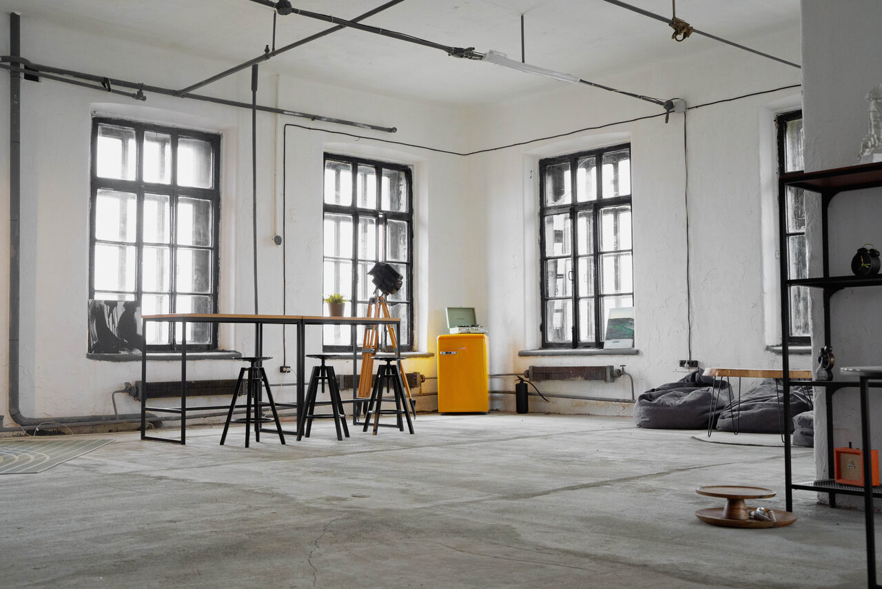 Арендовать Светлое лофт-пространство в историческом здании