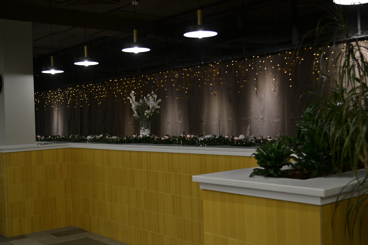 Арендовать Пространство с большими окнами для ваших мероприятий