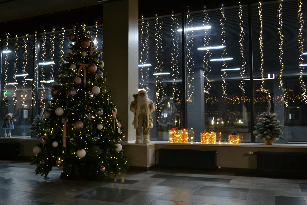 Арендовать Пространство с большими окнами для ваших мероприятий