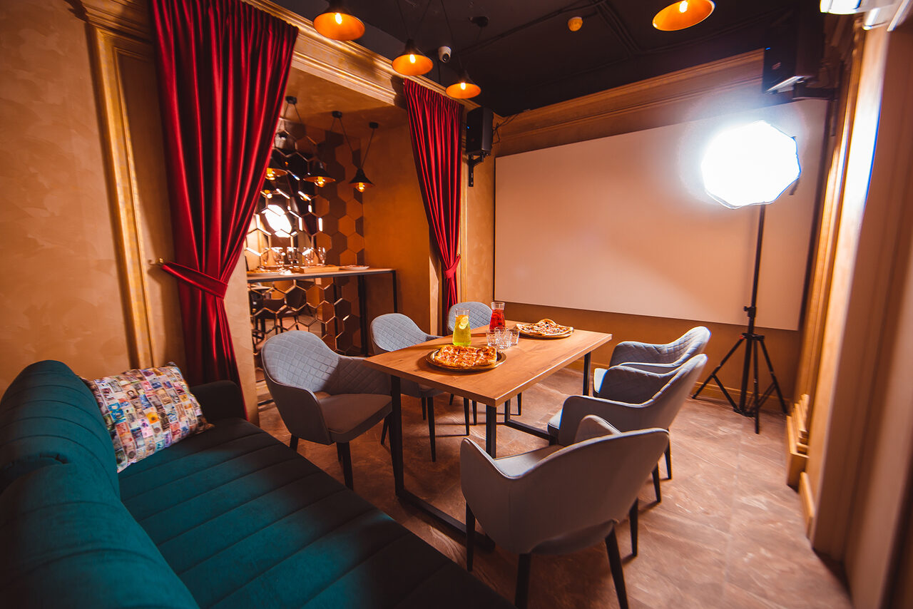 Арендовать Тематический лофт-зал