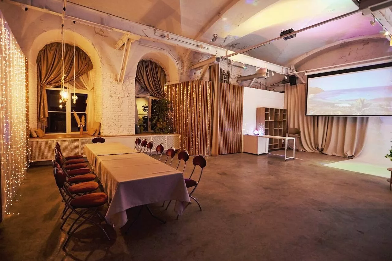 Большой лофт в Спб