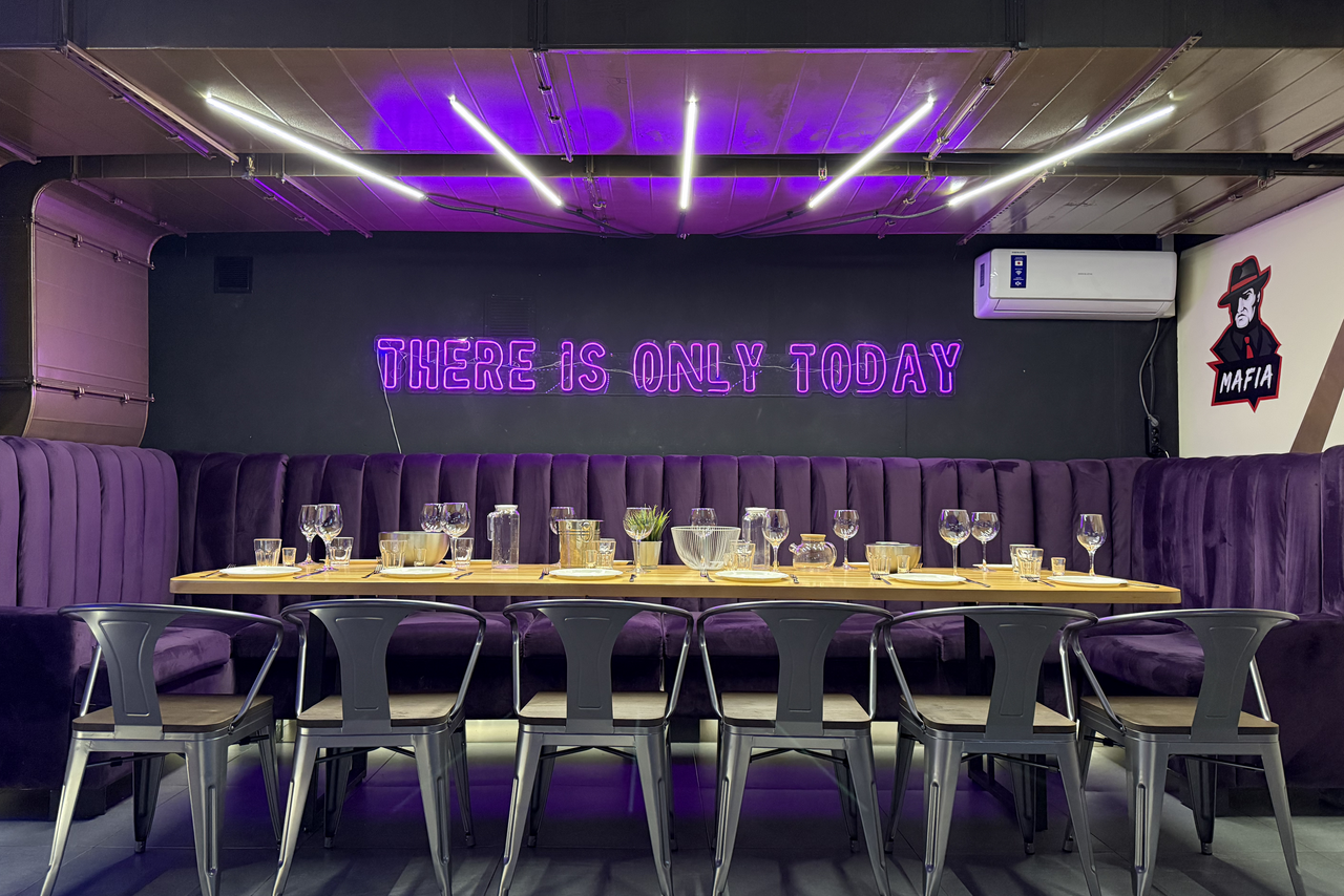 Арендовать Просторный лофт с барной стойкой