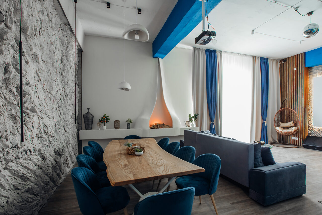 Арендовать Зал Сицилия. Современный лофт-зал с высокими потолками