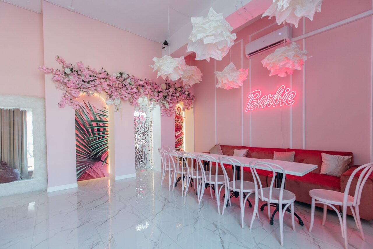 Арендовать Зал Барби. Лофт с нежными цветами