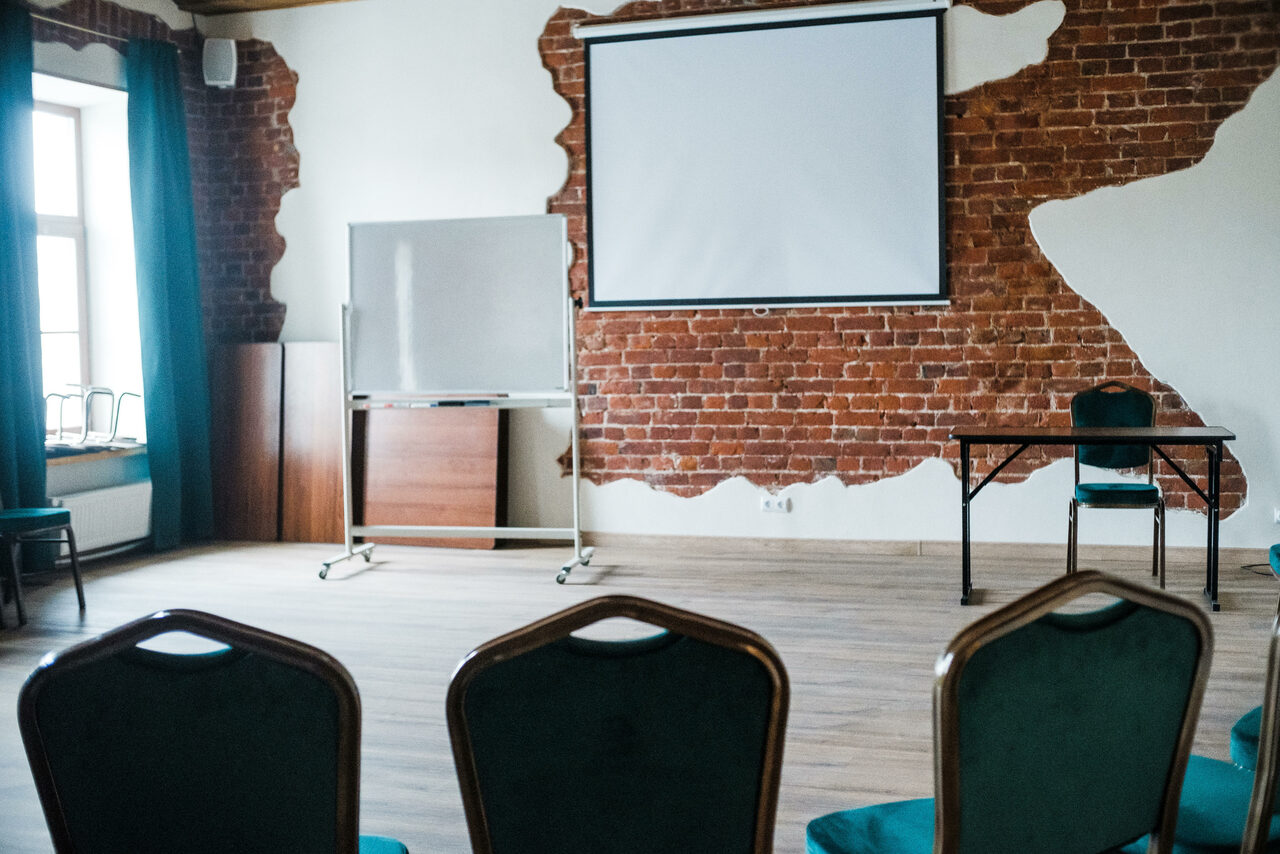 Арендовать Большой зал для деловых мероприятий