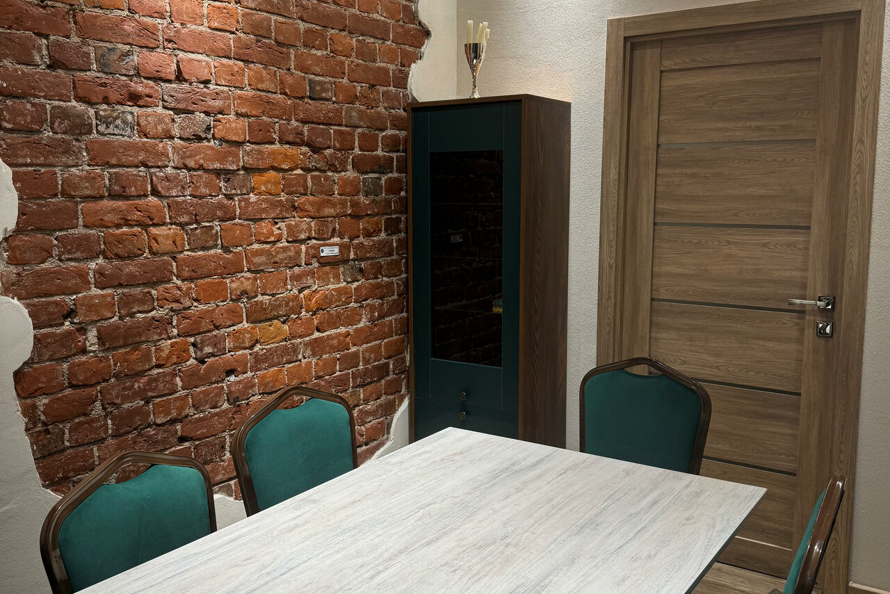 Арендовать Уютный кабинет в центре Петербурга