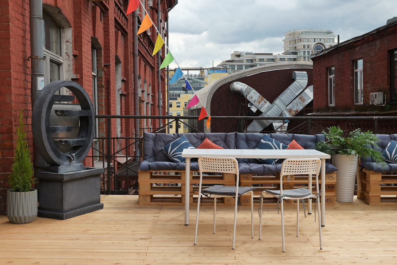 Арендовать Площадка под открытым небом