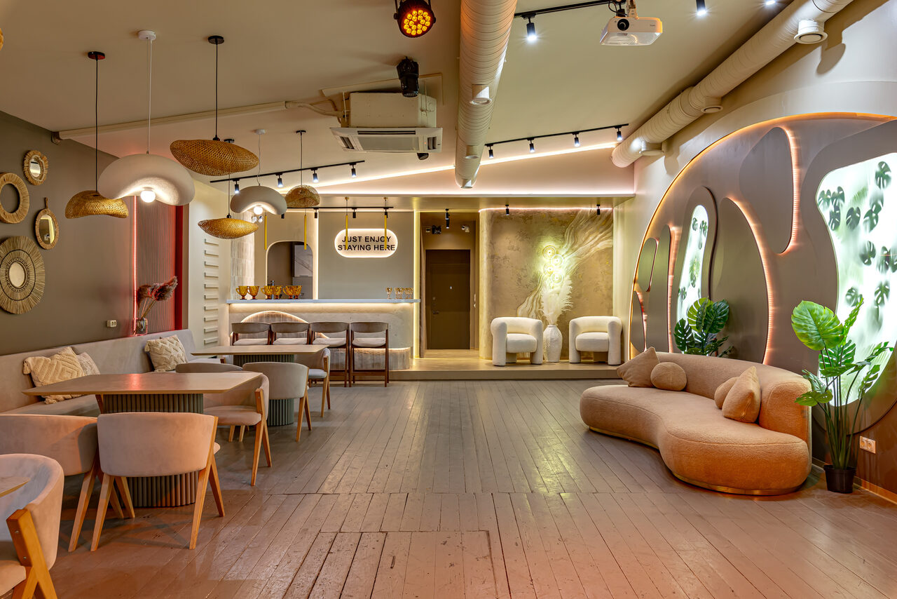 Арендовать Лофт Май. Зал Август