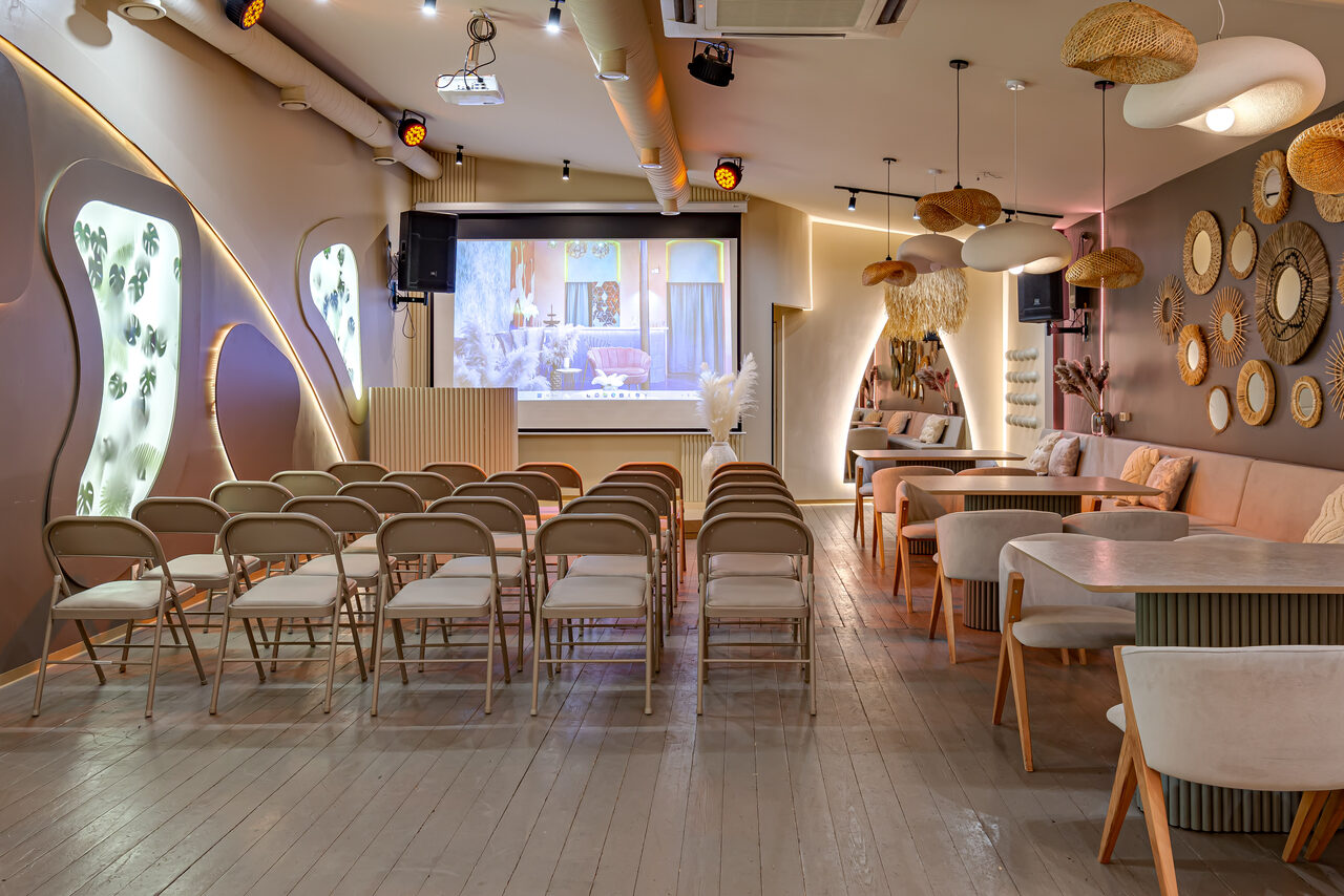 Арендовать Лофт Май. Зал Август