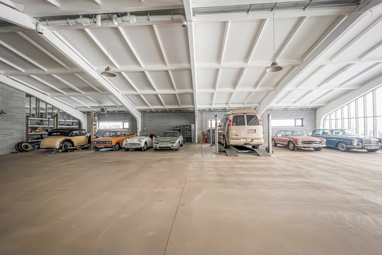 Арендовать Ангар с автосервисом в Раменском для съемок