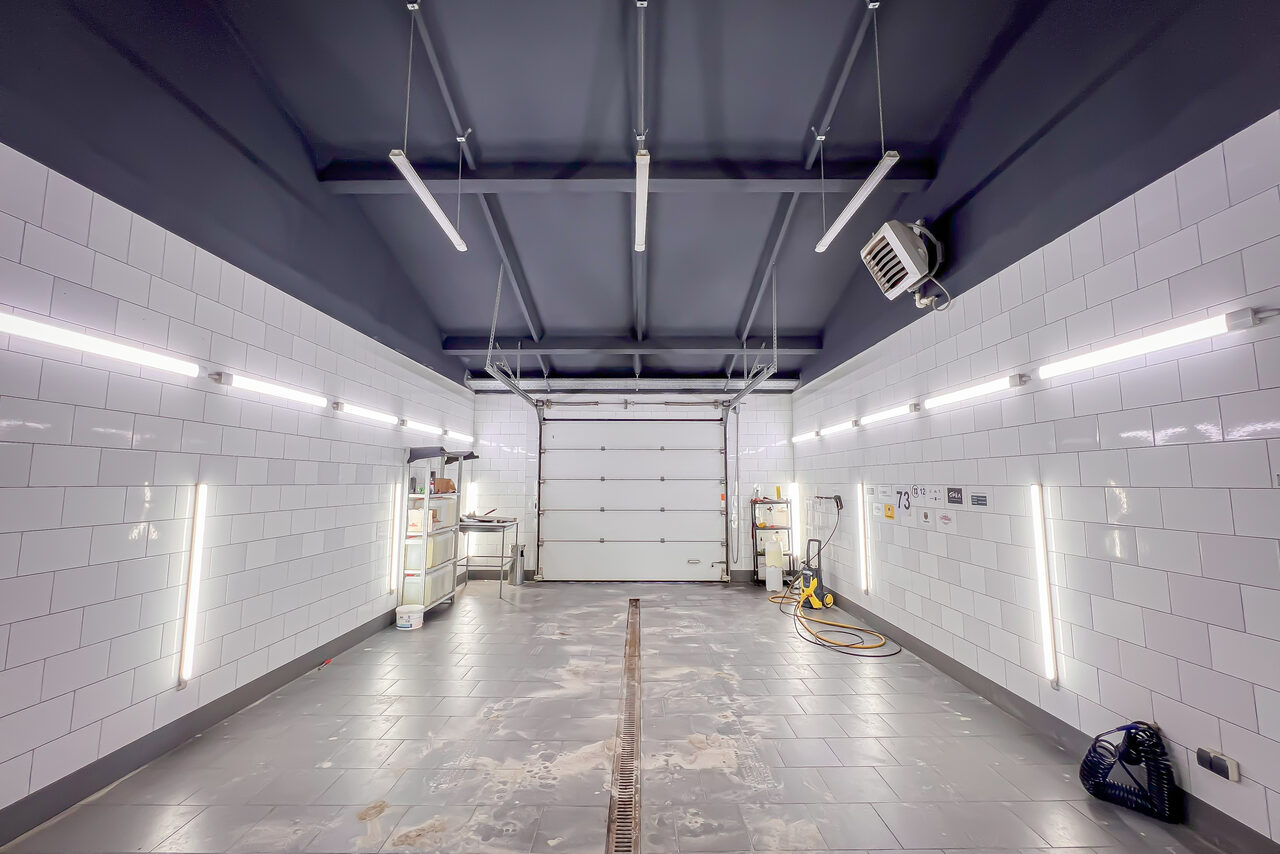 Арендовать Ангар с автосервисом в Раменском для съемок