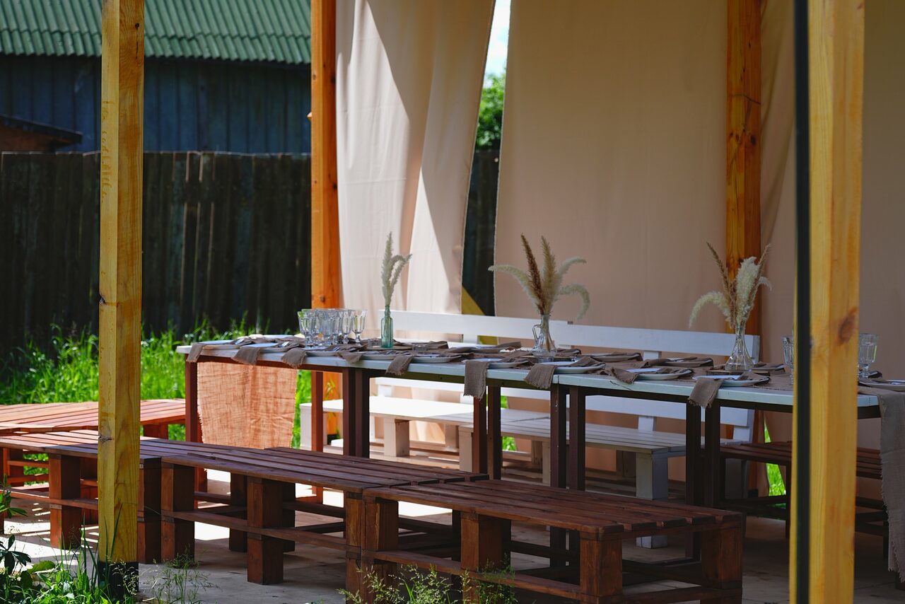 Арендовать Загородный коттедж с большой территорией в экостиле в Химках