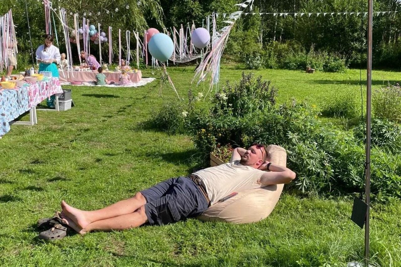 Арендовать Загородный коттедж с большой территорией в экостиле в Химках