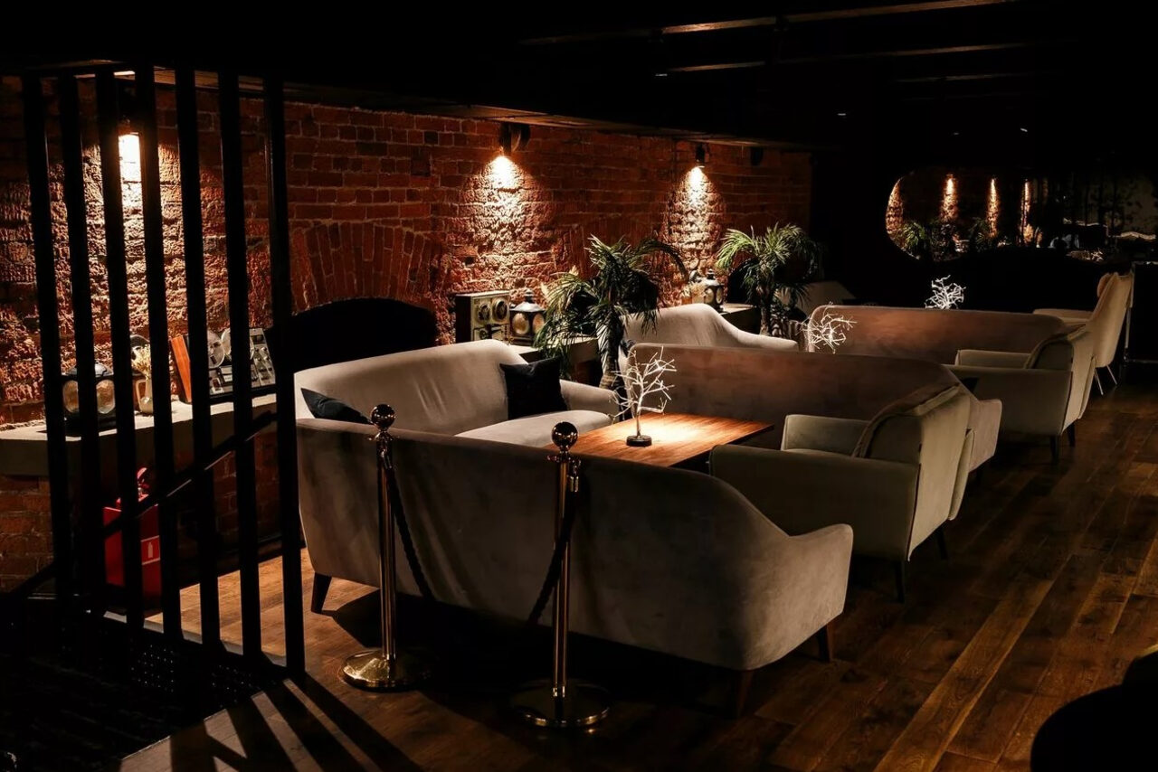 Арендовать Двухуровневый клуб под закрытие