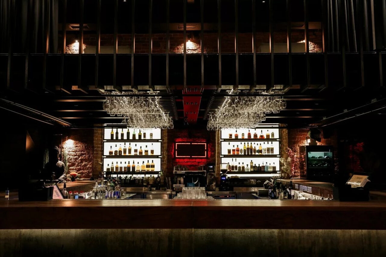 Арендовать Двухуровневый клуб под закрытие