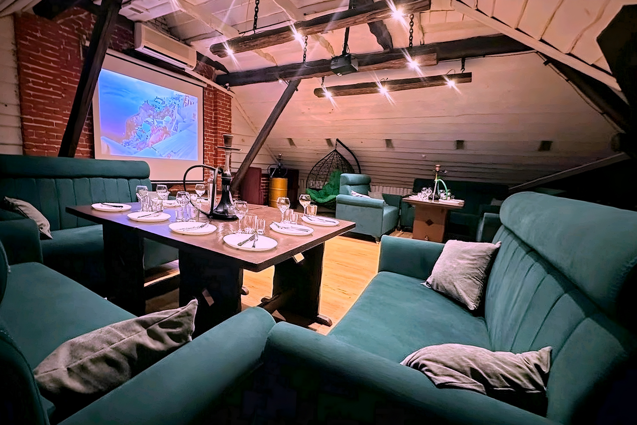 Арендовать Лофт-мансарда 