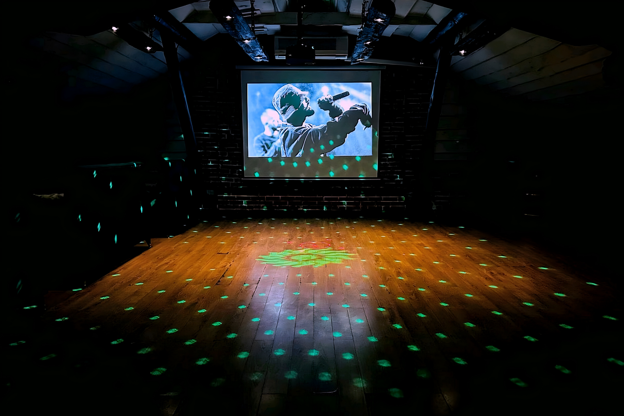 Арендовать Лофт-мансарда 