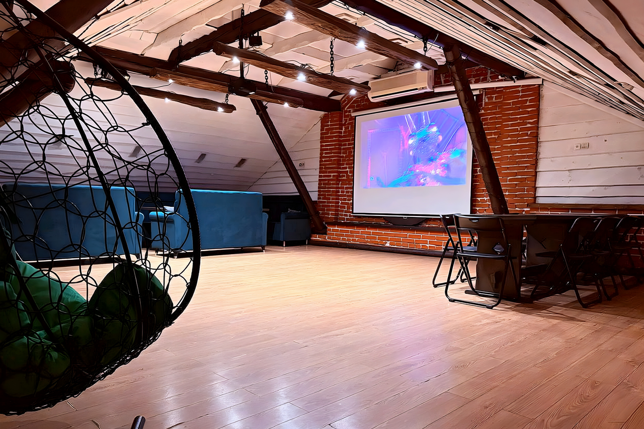 Арендовать Лофт-мансарда 