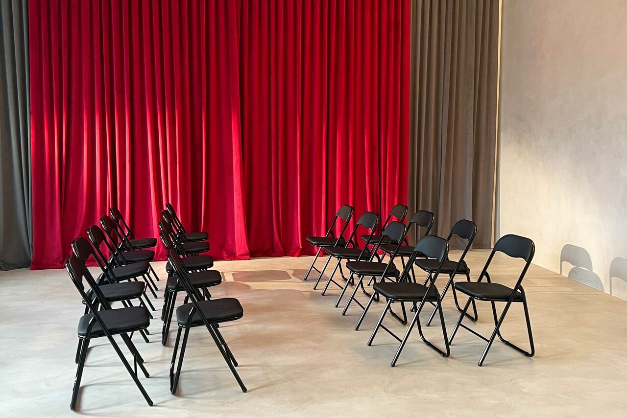 Арендовать Светлая фотостудия для мероприятий