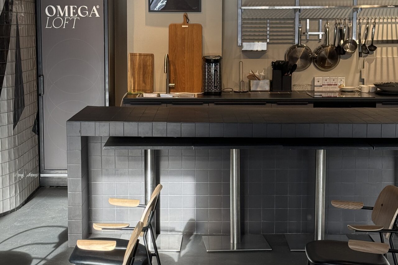 Арендовать OMEGA LOFT. Лофт с террасой и камином 