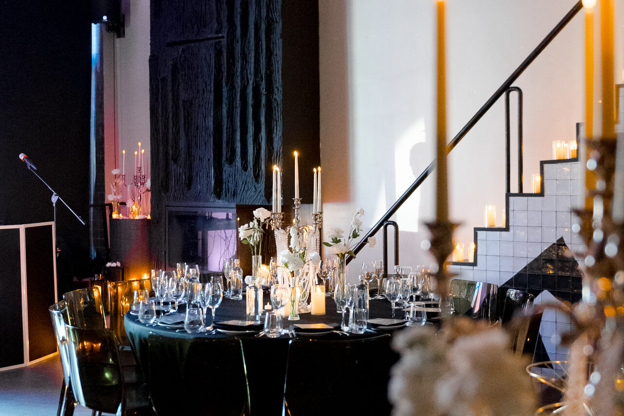 Арендовать OMEGA LOFT. Лофт с террасой и камином 