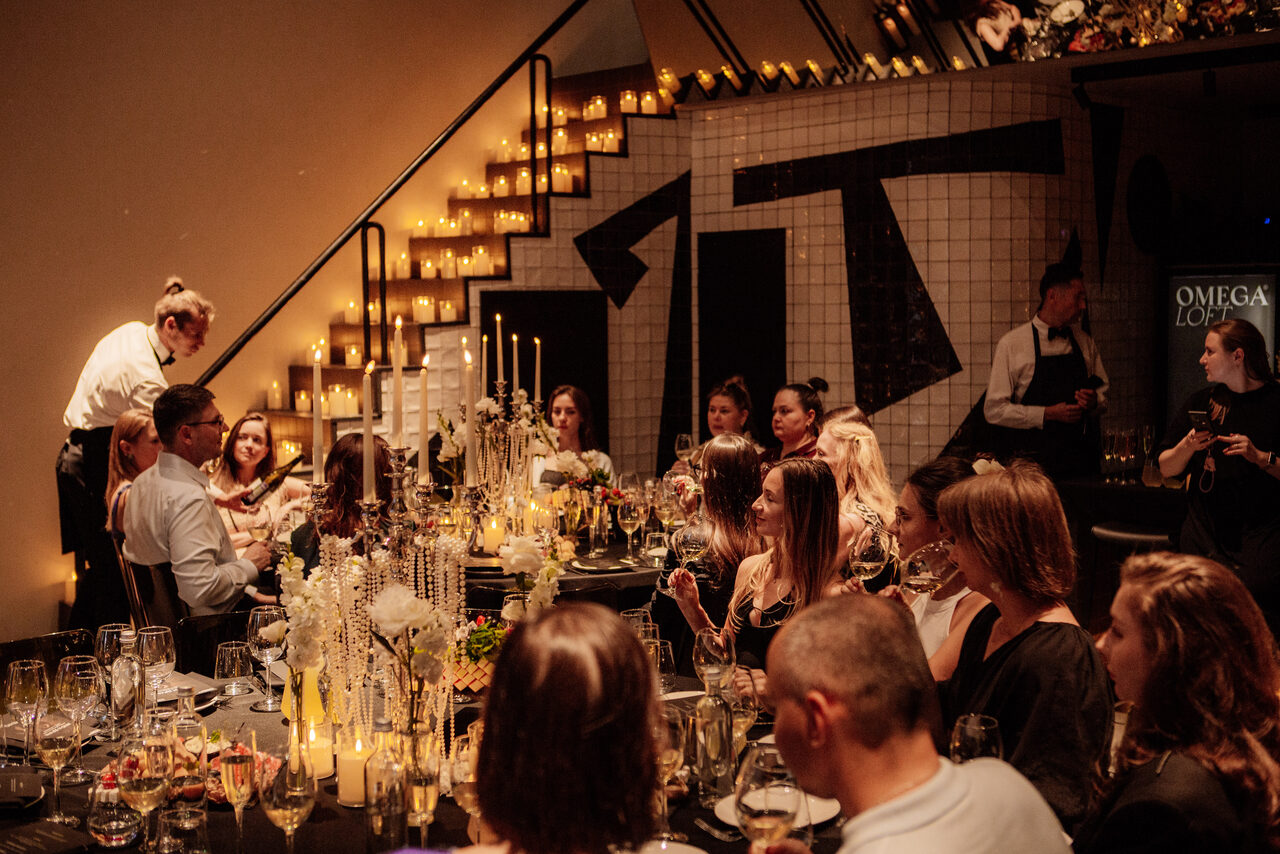 Арендовать OMEGA LOFT. Лофт с террасой и камином 