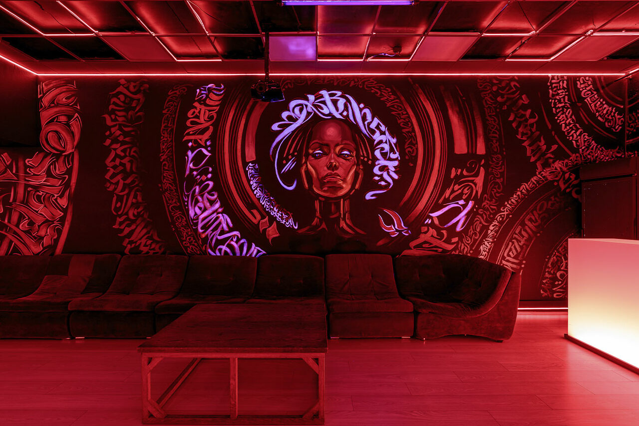 Арендовать LoftForParty. Cyberpunk