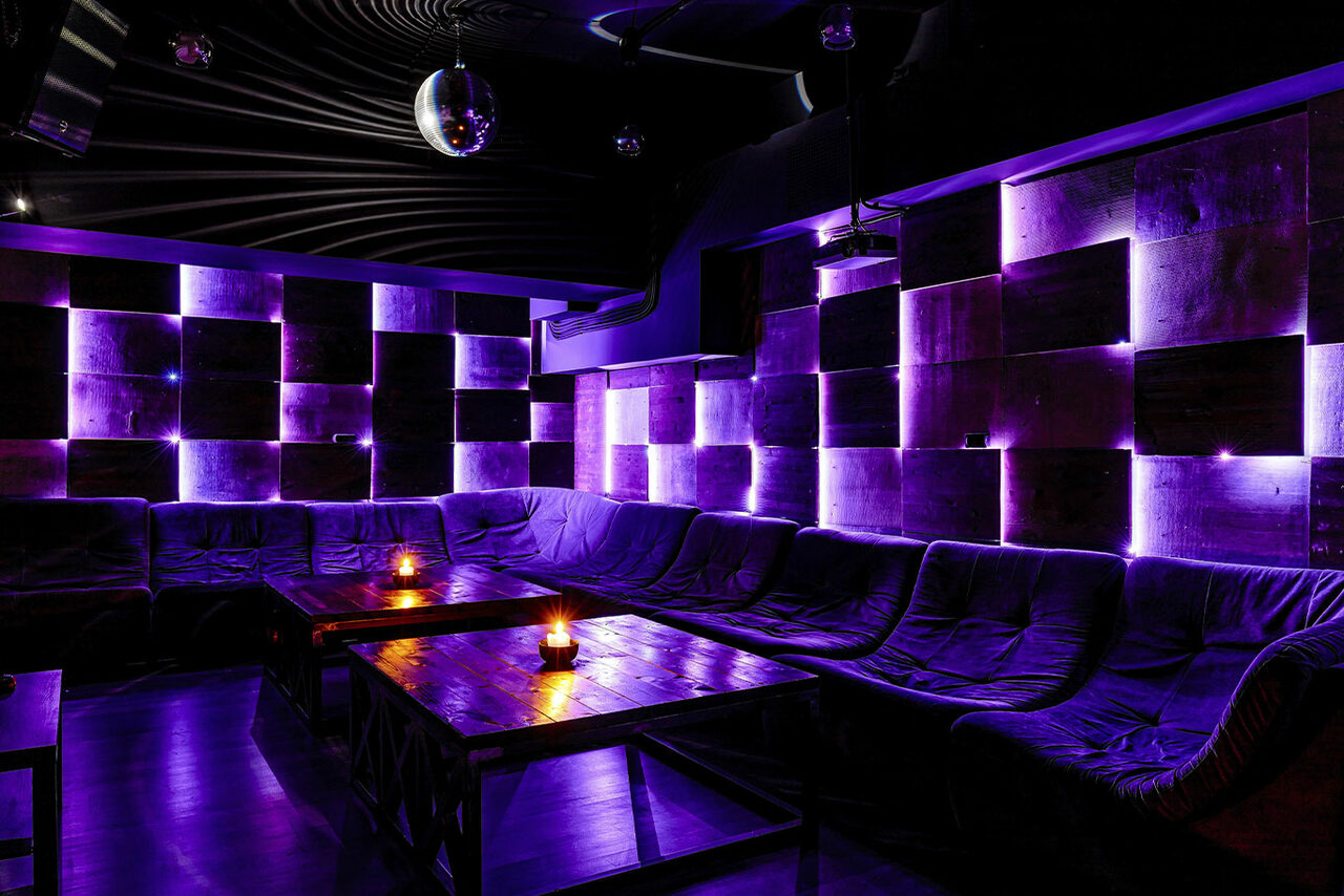 Арендовать LoftForParty. Moon. Лофт со светомузыкой