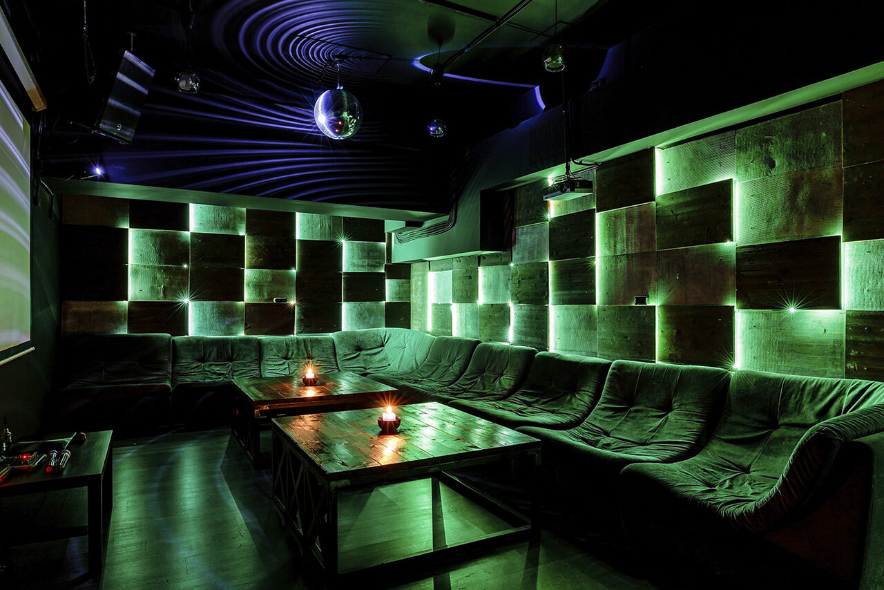 Арендовать LoftForParty. Moon. Лофт со светомузыкой