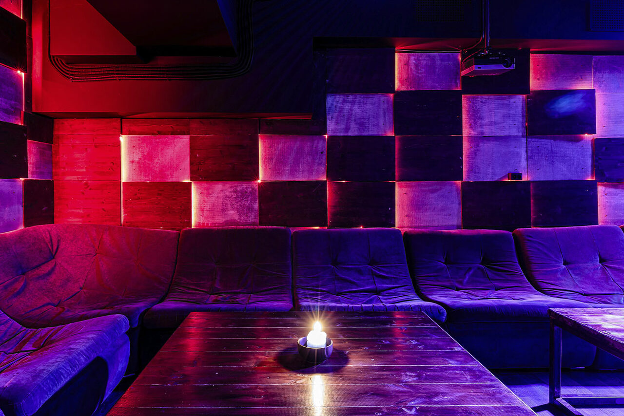 Арендовать LoftForParty. Moon. Лофт со светомузыкой