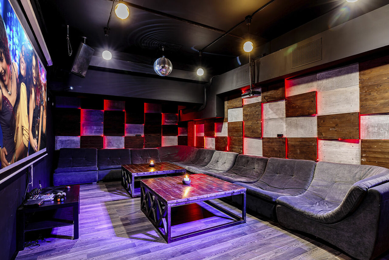 Арендовать LoftForParty. Moon. Лофт со светомузыкой